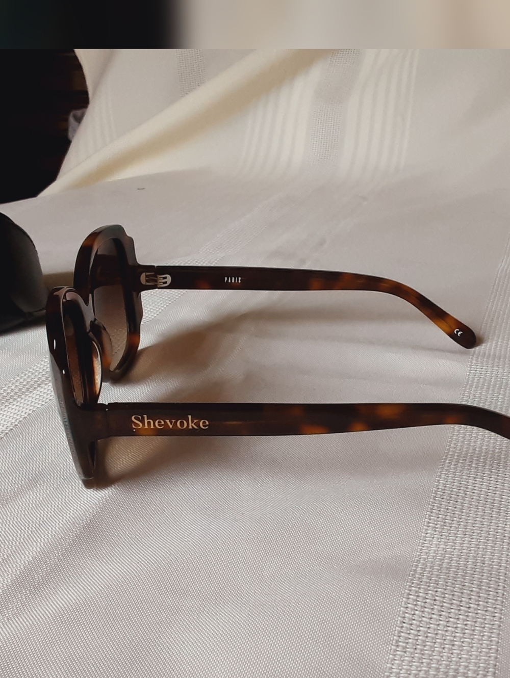 EUC Shevoke Paris Classic Tortoiseshell Women's Sunglasses